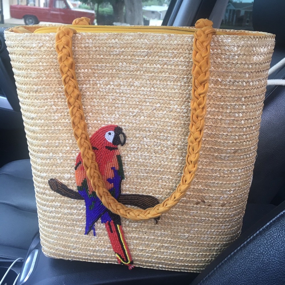 Straw purse
